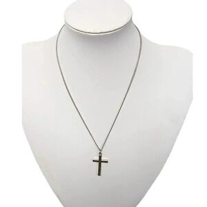 Cross Pendant Chain Necklace Silver Tone – Approx 17.50 Inches
